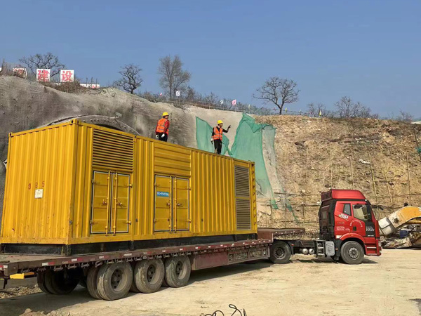 麻阳发电机租赁如何根据测试结果判断机油泵的工作状态是否正常?